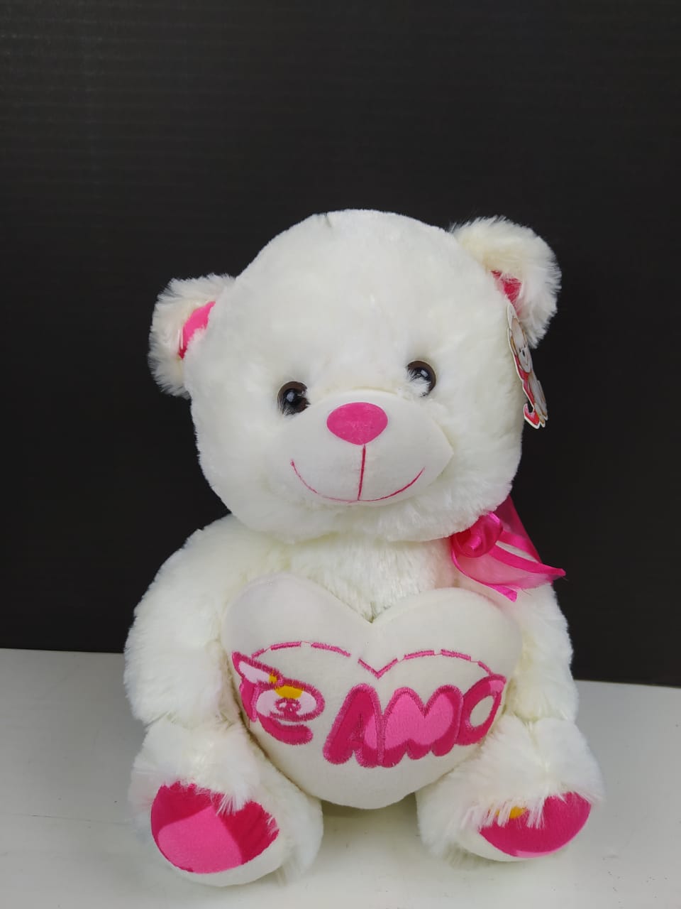 PELUCHES 30CM C/CORAZON"TE AMO