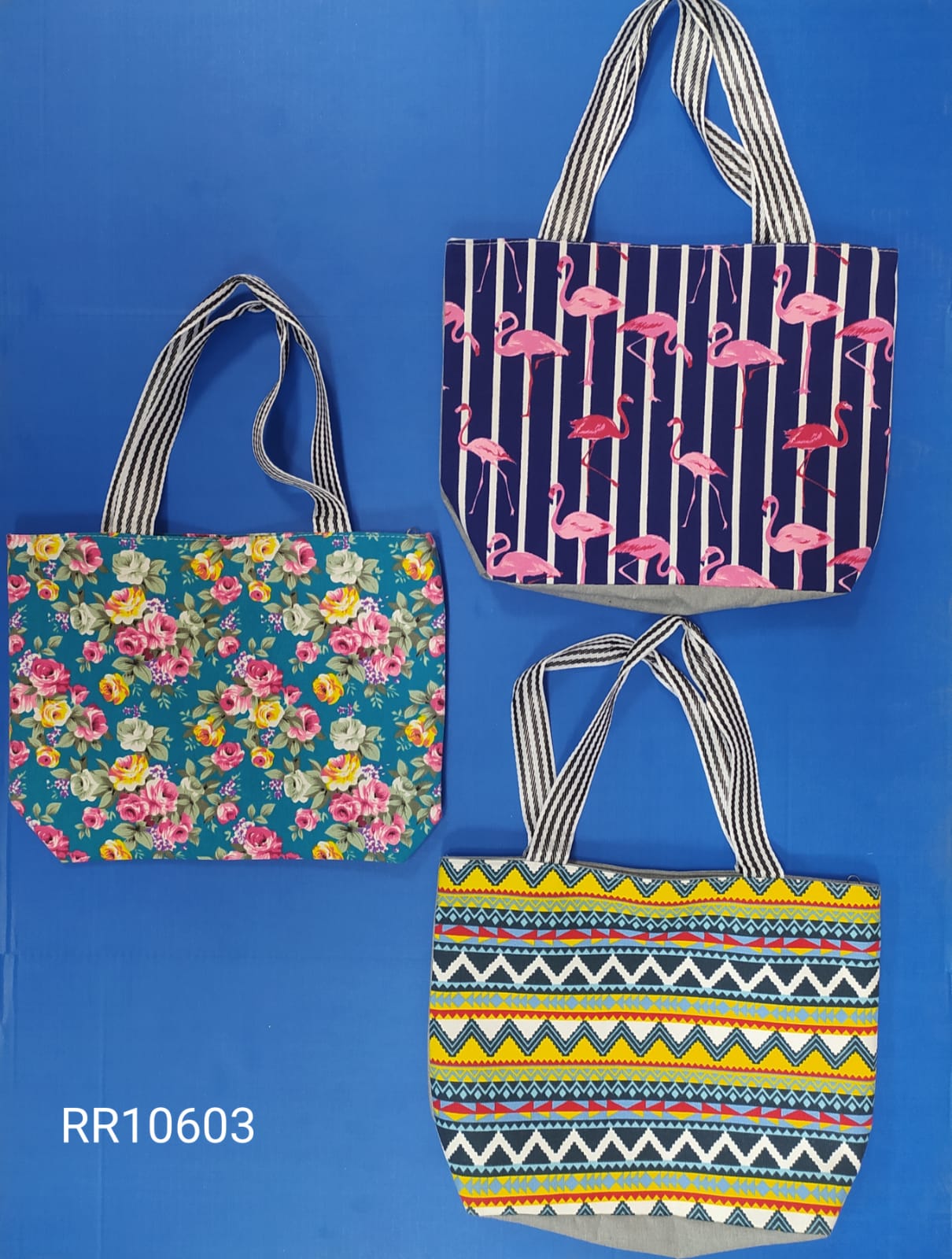 SHOPPING BAG CANVAS 56X42CMS.
