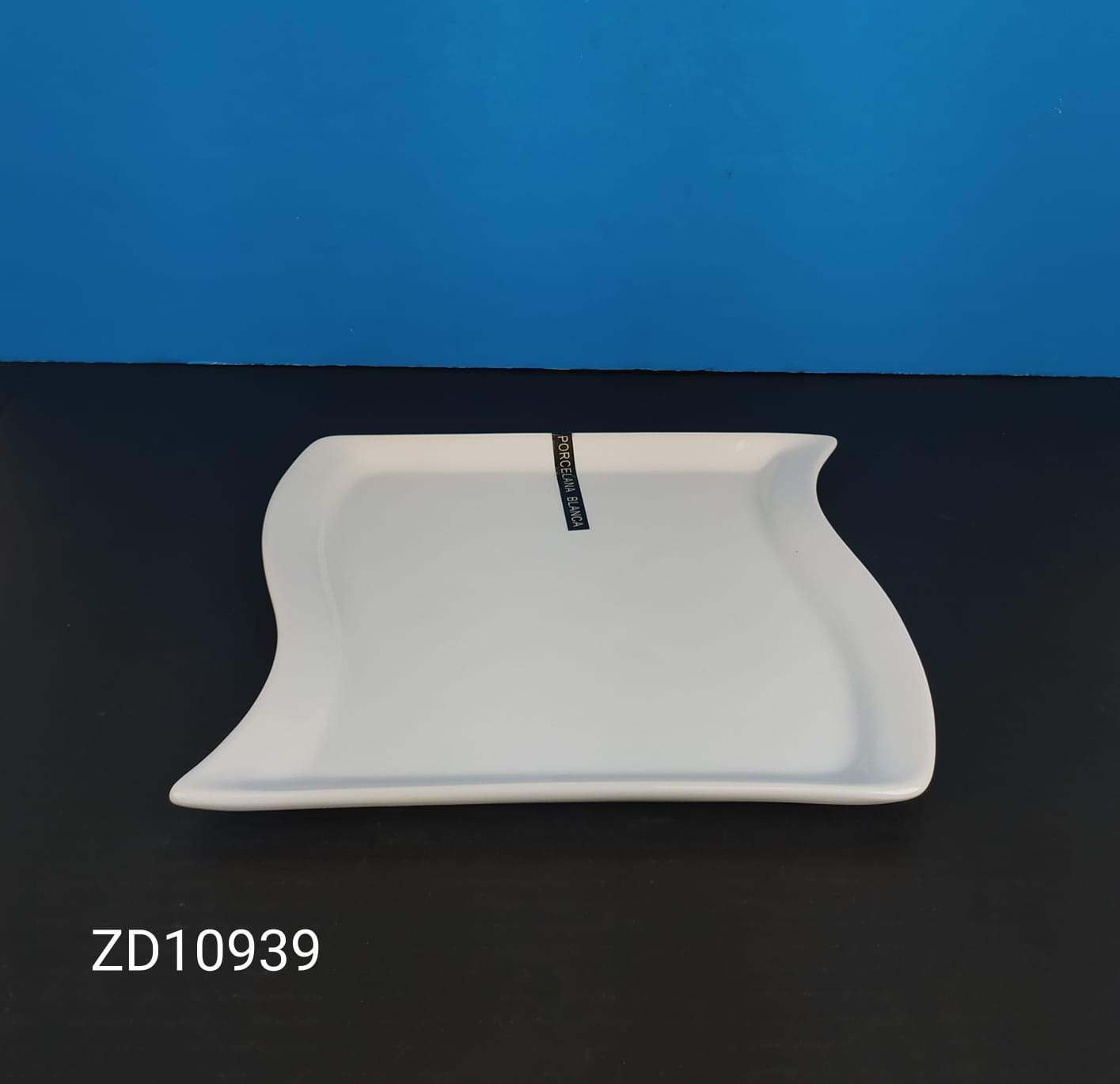 PLATO CUADRADO 10.5''