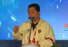 Ketua Umum PSSI, Erick Thohir mengecam dan berharap ada penindakan tegas bagi pelaku penyerangan terhadap rombongan Elite Pro Academy (EPA) Persib U-18 di Rest Area Batang KM 360, Jawa Tengah, Minggu, 11 Oktober 2026. foto: Solokini