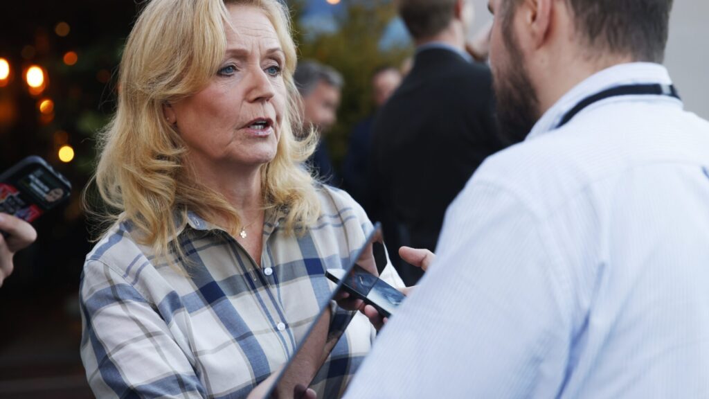 Xisbiga Center-ka Sweden oo diiday wada-hadallo dowlad-dhisid ah haddii Vänsterpartiet uu dowladda ka mid noqdo