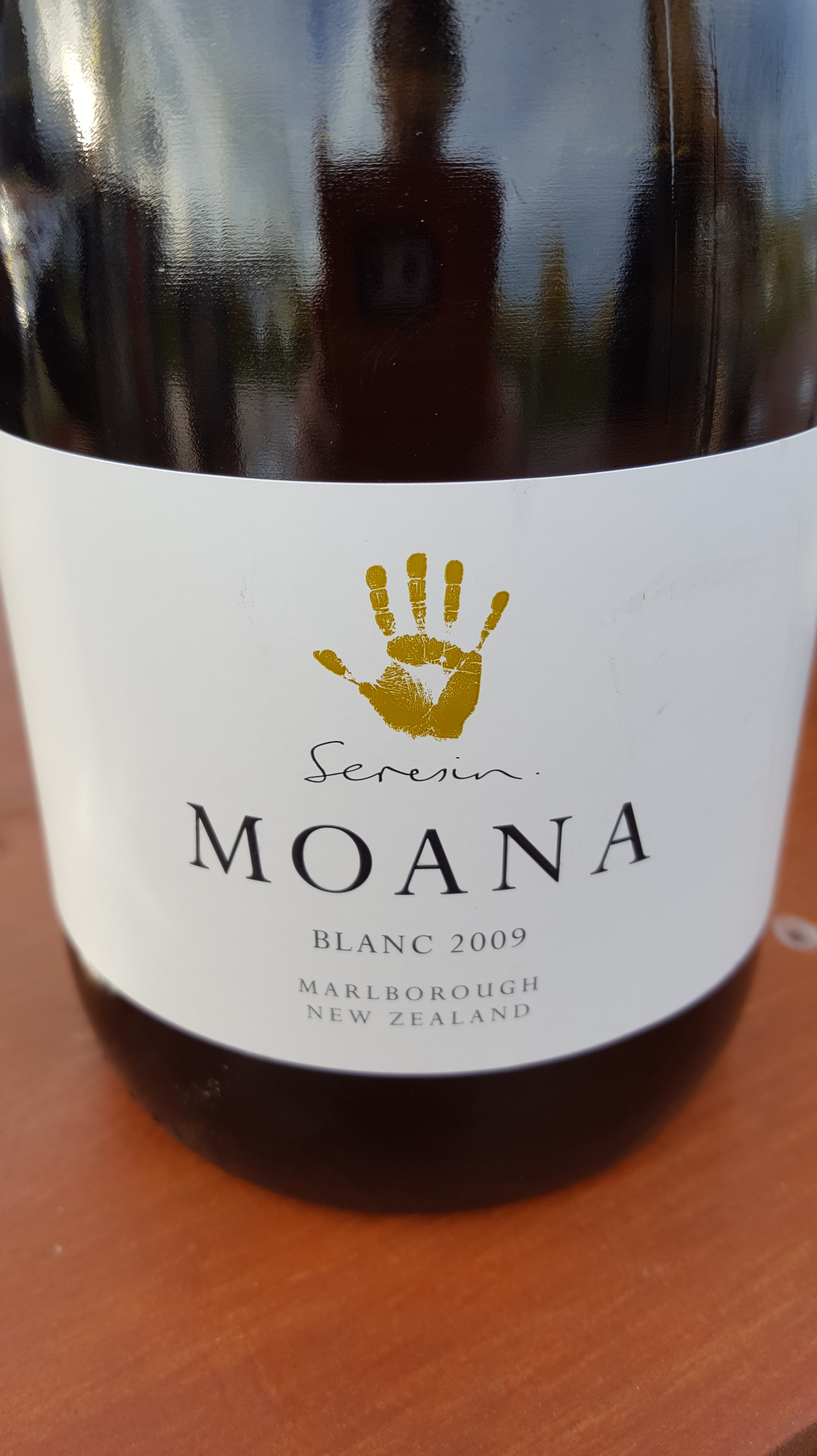 2009 Moana Sparkling; rich and complex with three years lees ageing giving gorgeous creamy mouth feel.