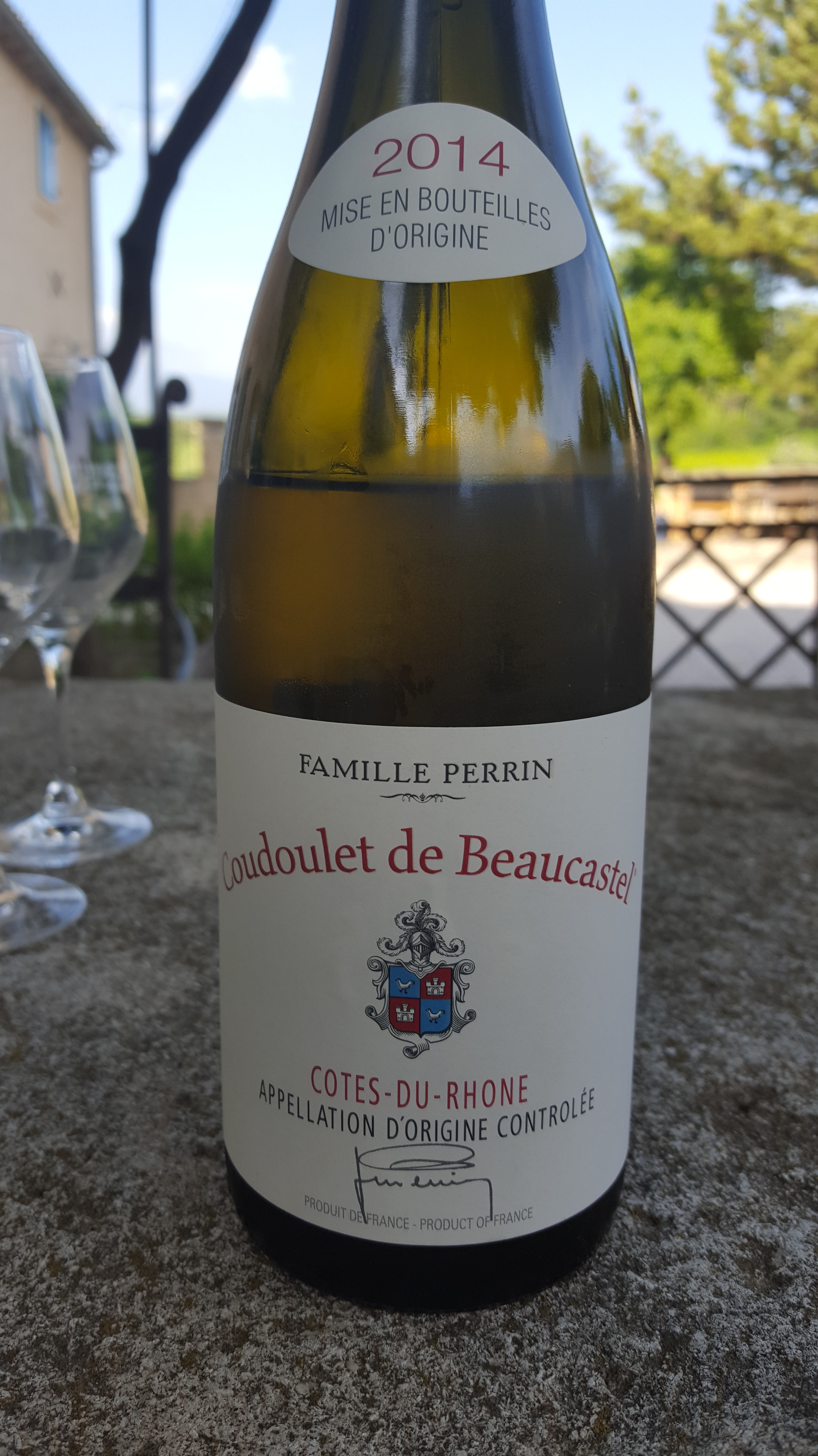 2014 Coudoulet de Beaucastel blanc; cream, apple, pear, melon, vanilla, toast, elegant and refined.