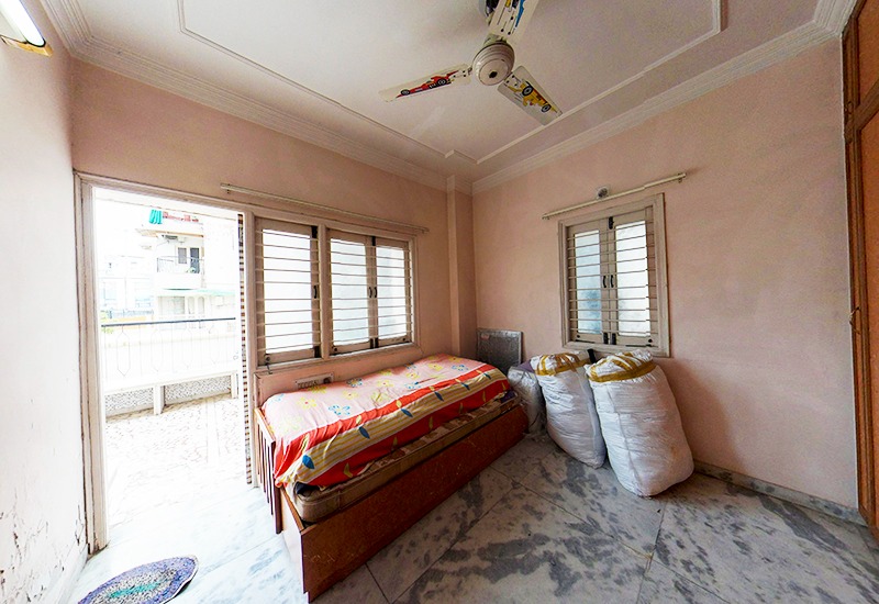 3BHK + Terrace Sell Shivranjani Satellite