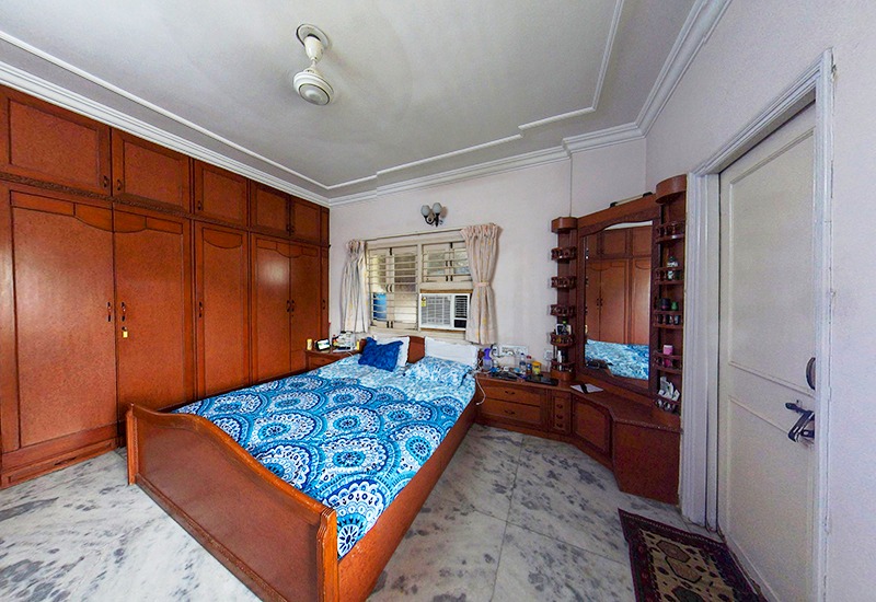 3BHK + Terrace Sell Shivranjani Satellite