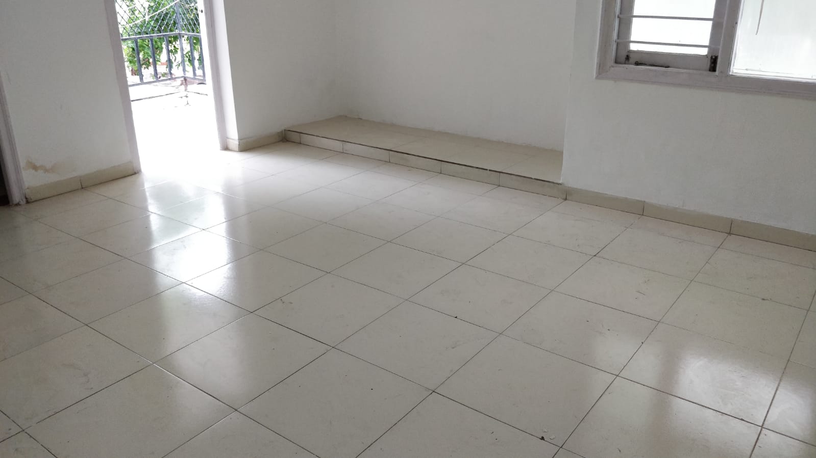 3BHK Flat for sale – 165 SQ Yard – Var Unfurnished, Allotted Parking – Flat in Jodhpur Satellite
