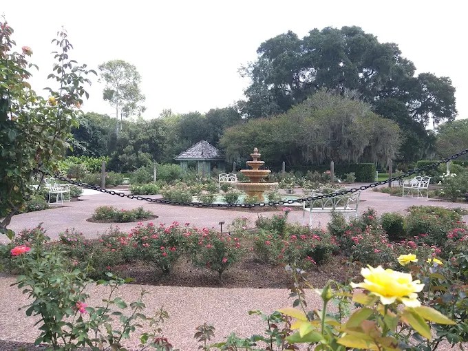 Harry P. Leu Gardens | Sonora Luxe Travel