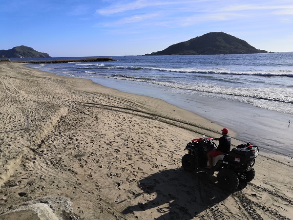 Vigilan playas de Mazatlán por Covid-19