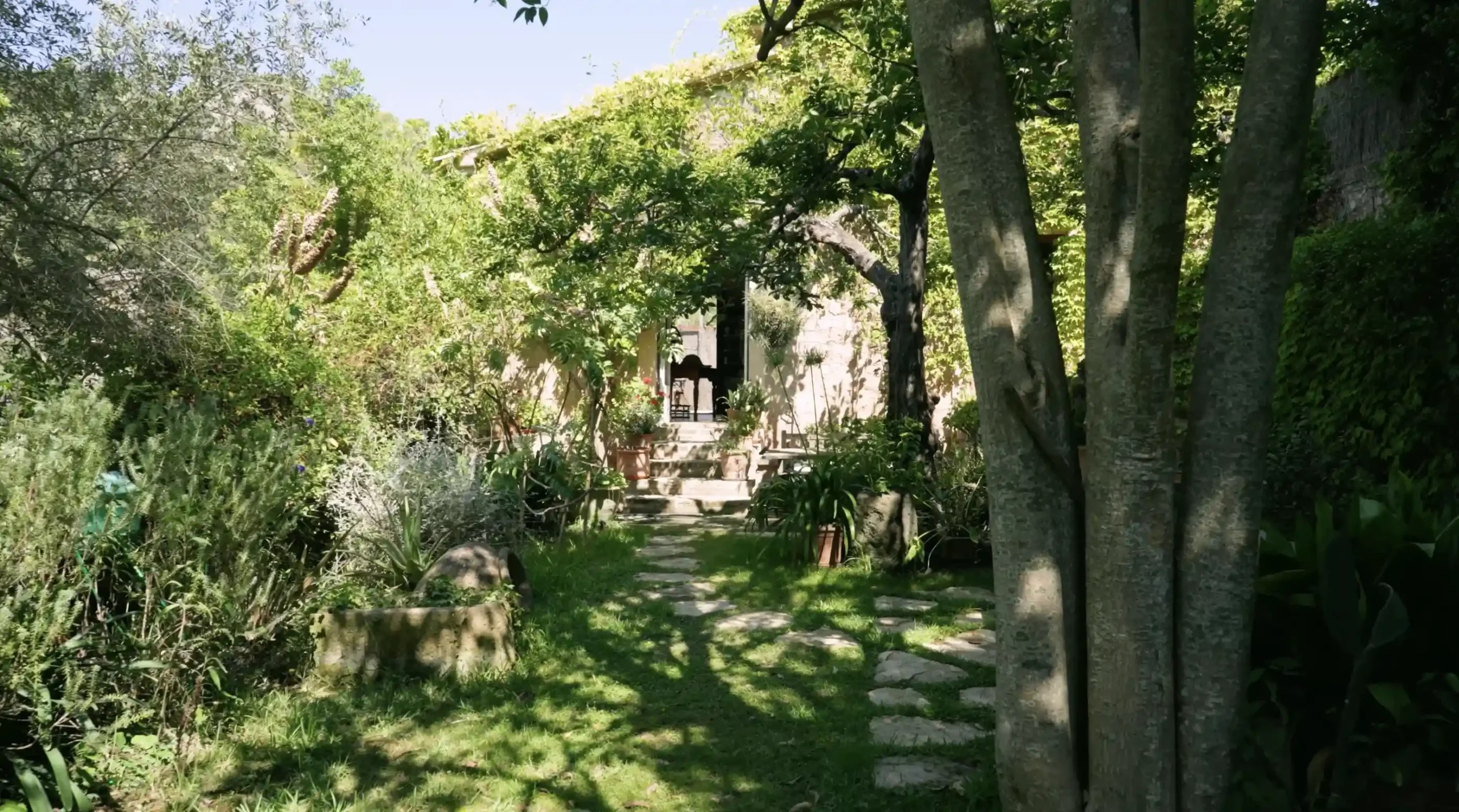 Book your staying at Valldemossa