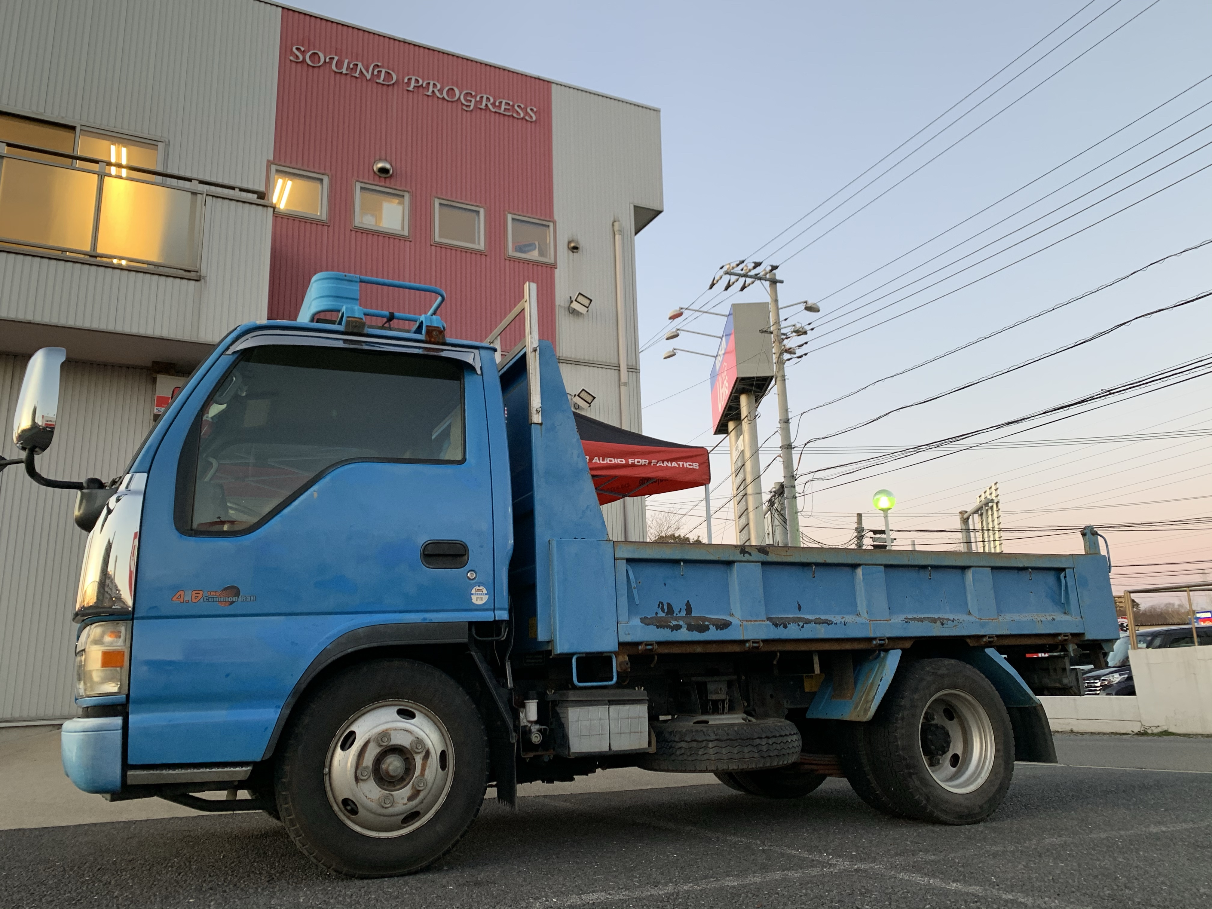 いすゞエルフ完成 | 千葉のカーオーディオ専門店SOUND PROGRESS