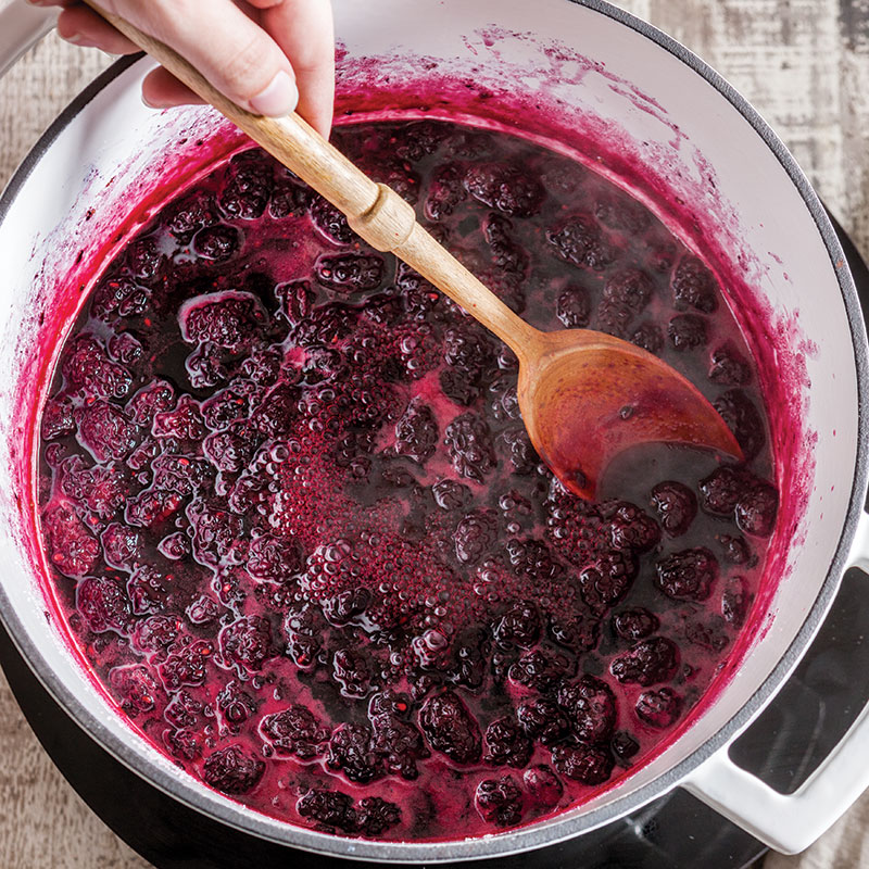 Dutch Oven Jam 101 - Southern Cast Iron