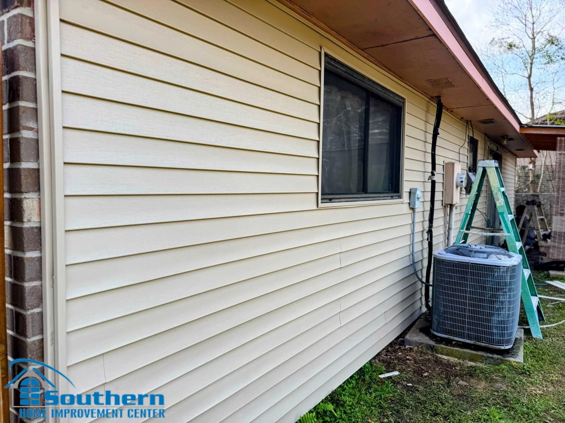 Rear Exterior Wall Vinyl Siding Installation in Slidell, LA