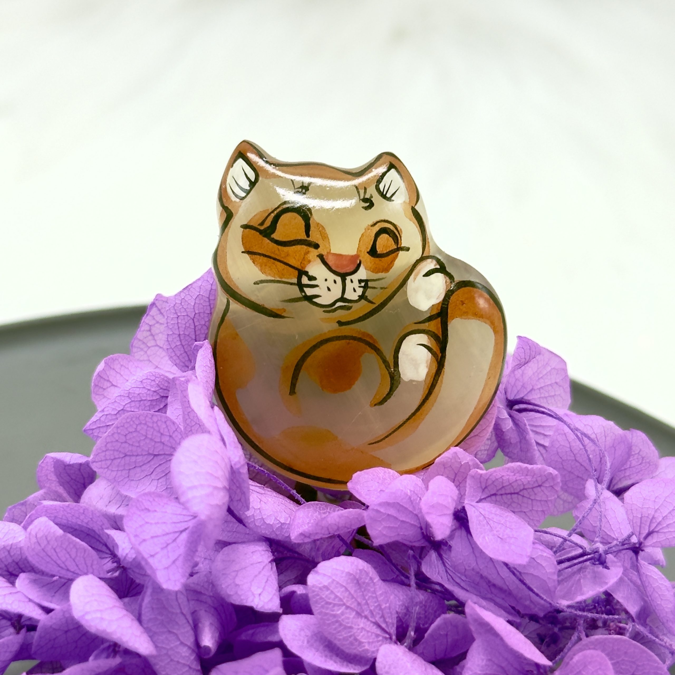 Брошь кот селенит