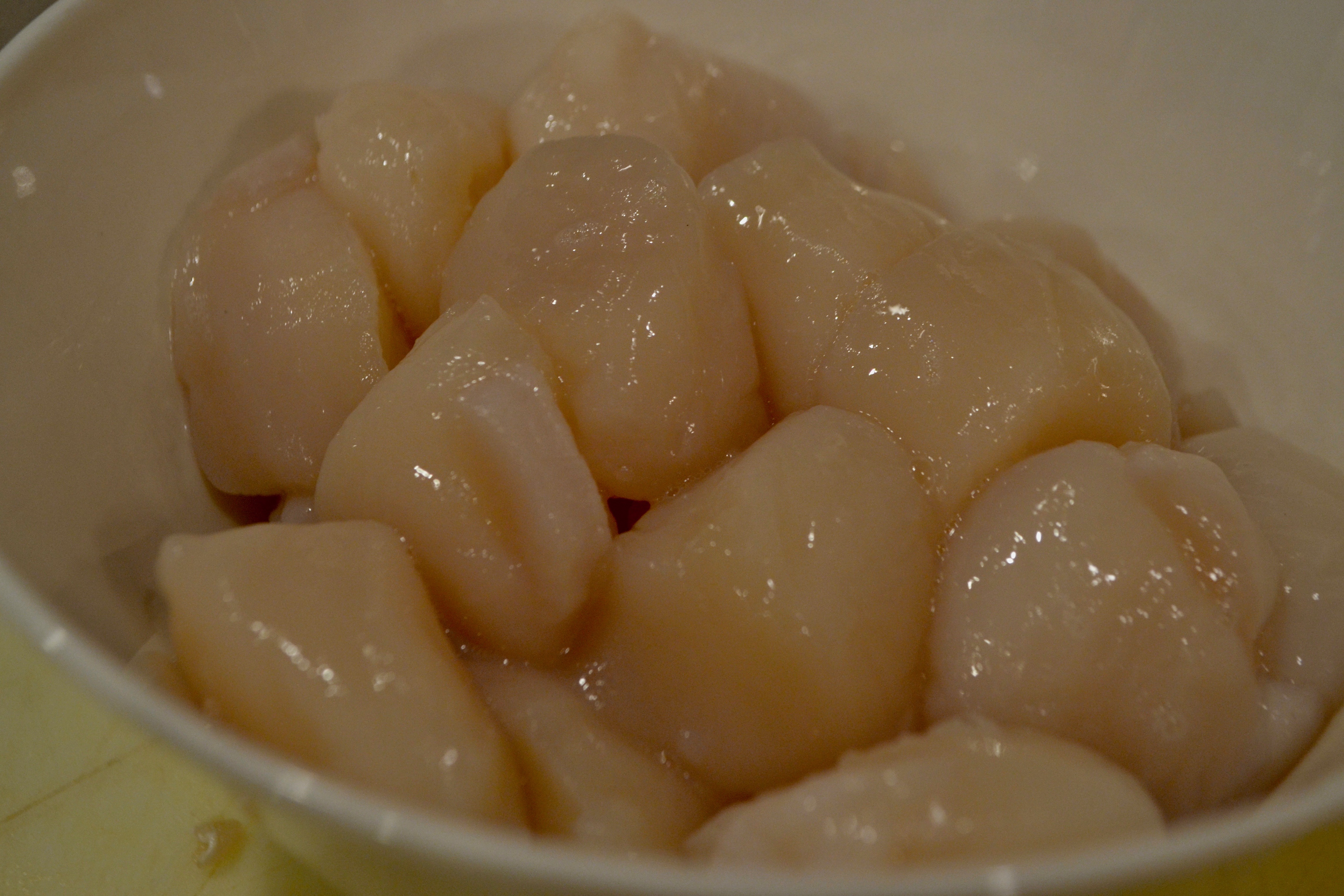 Fresh scallops
