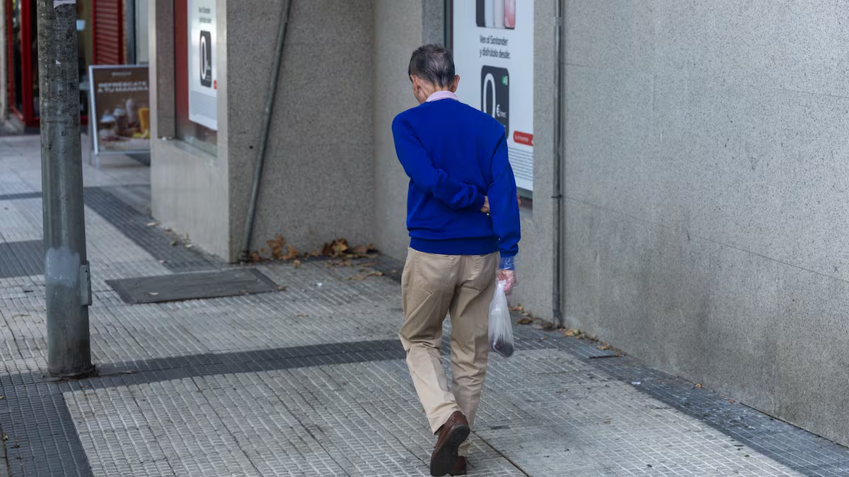Médicos coinciden: este es el tiempo exacto que deben caminar al día los mayores de 65 años 🚶‍♂️👟👵👴