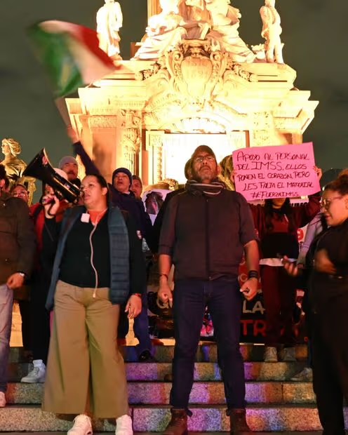 Trabajadores del IMSS rechazan oferta salarial y alistan nueva megamarcha nacional 🏥🪧🇲🇽