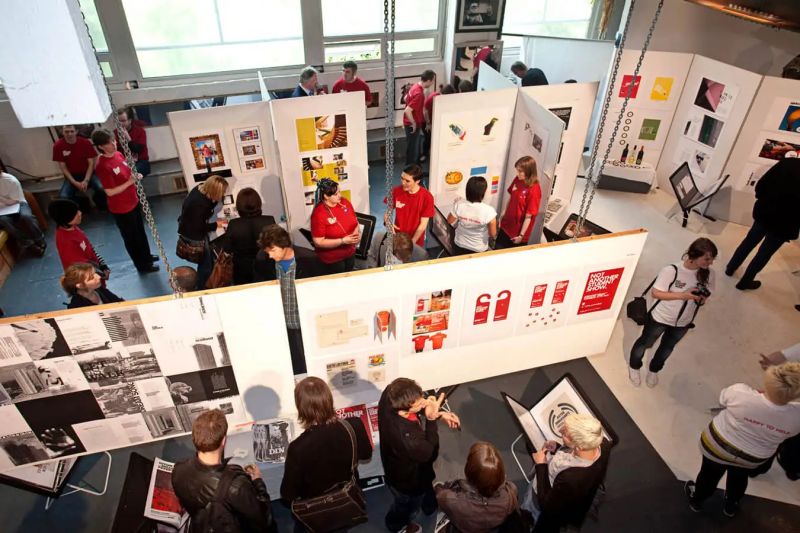 Career Program Explorra School Of Design And Technology Pdf - Download Premium Space Pattern | Mobile