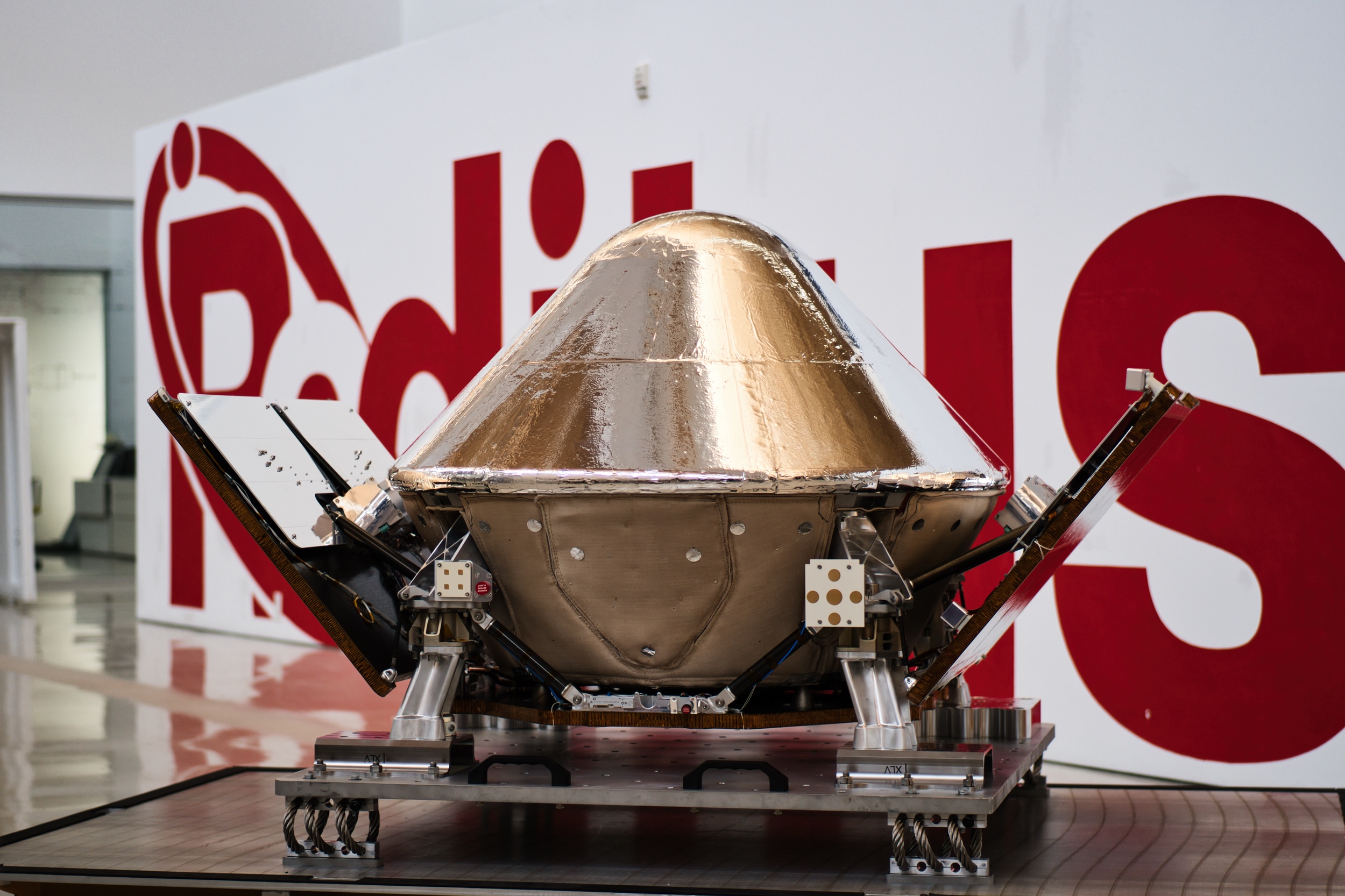 spacenews.com - Jeff Foust - Reditus Space completes first reentry vehicle