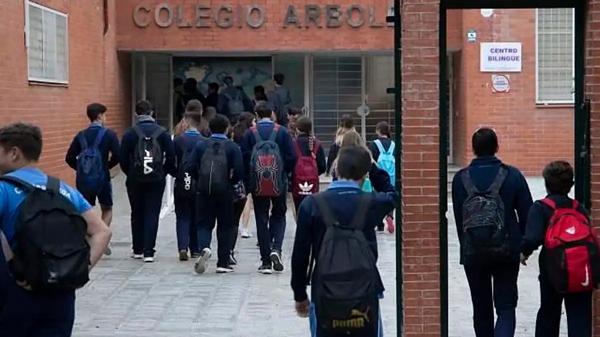 отмена занятий в школах Андалусии