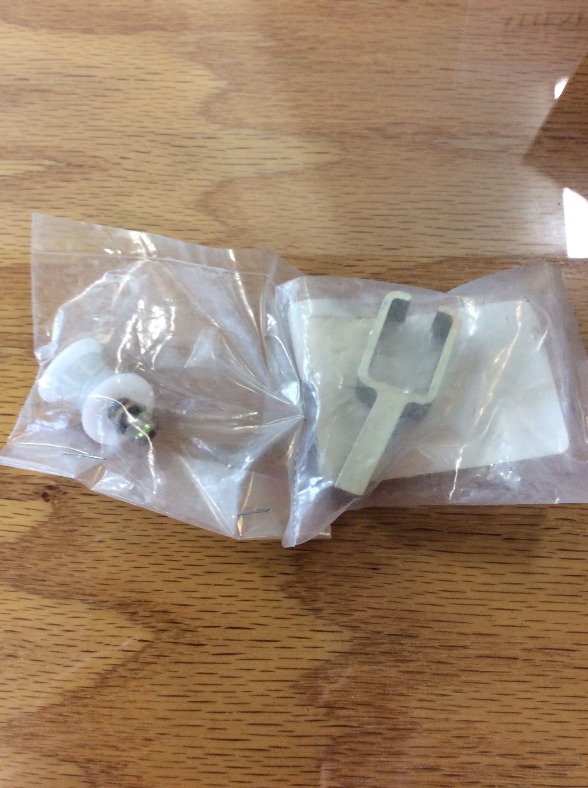 Cessna Housing Seat Roller Assembly 1414104-42
