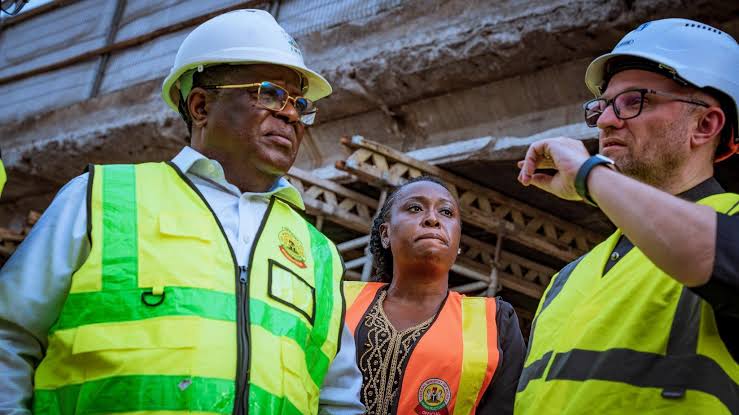 Tinubu to Rehabilitate Third Mainland Bridge, Replace Carter Bridge – Umahi