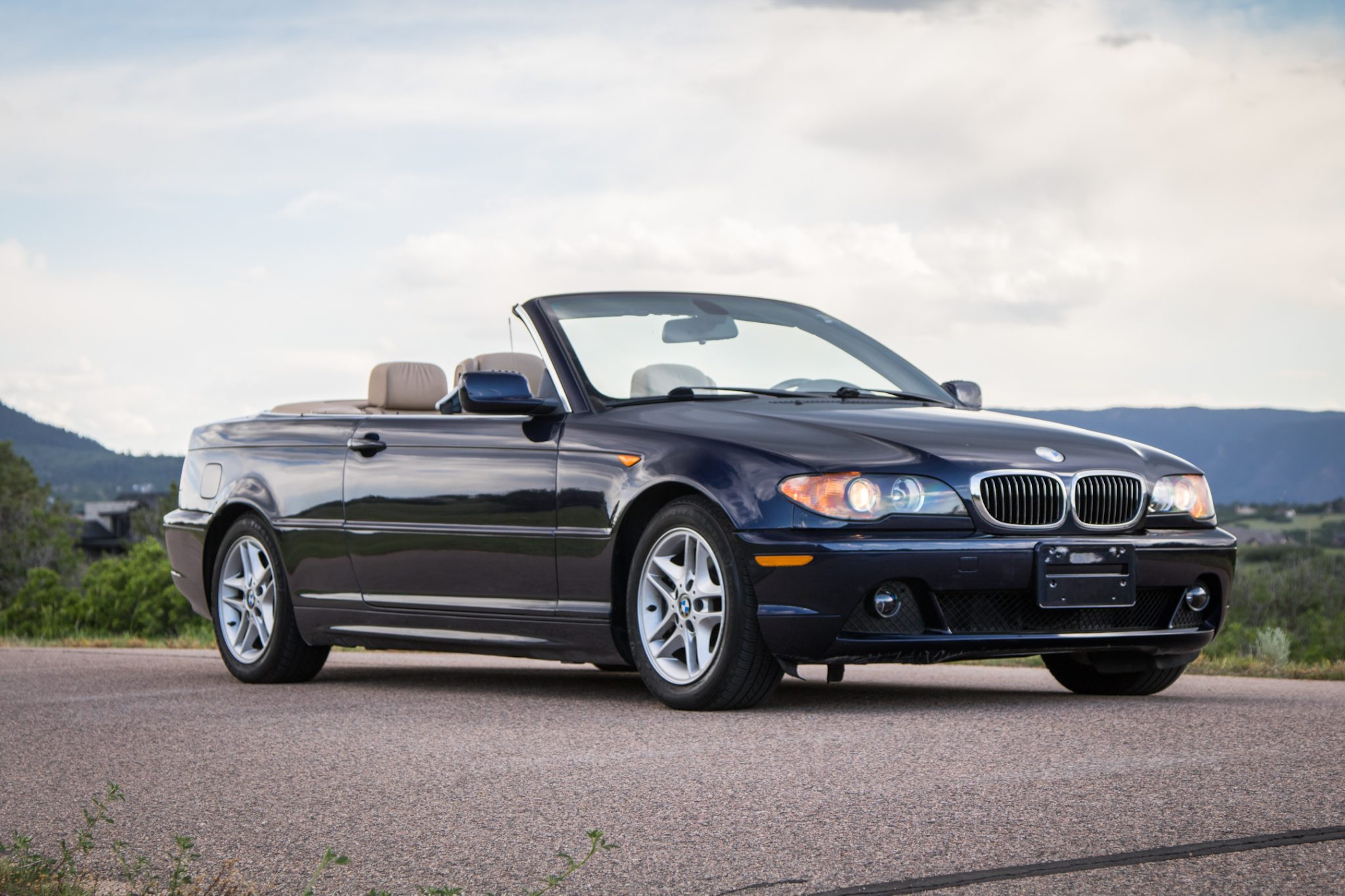 2004 BMW 325CI