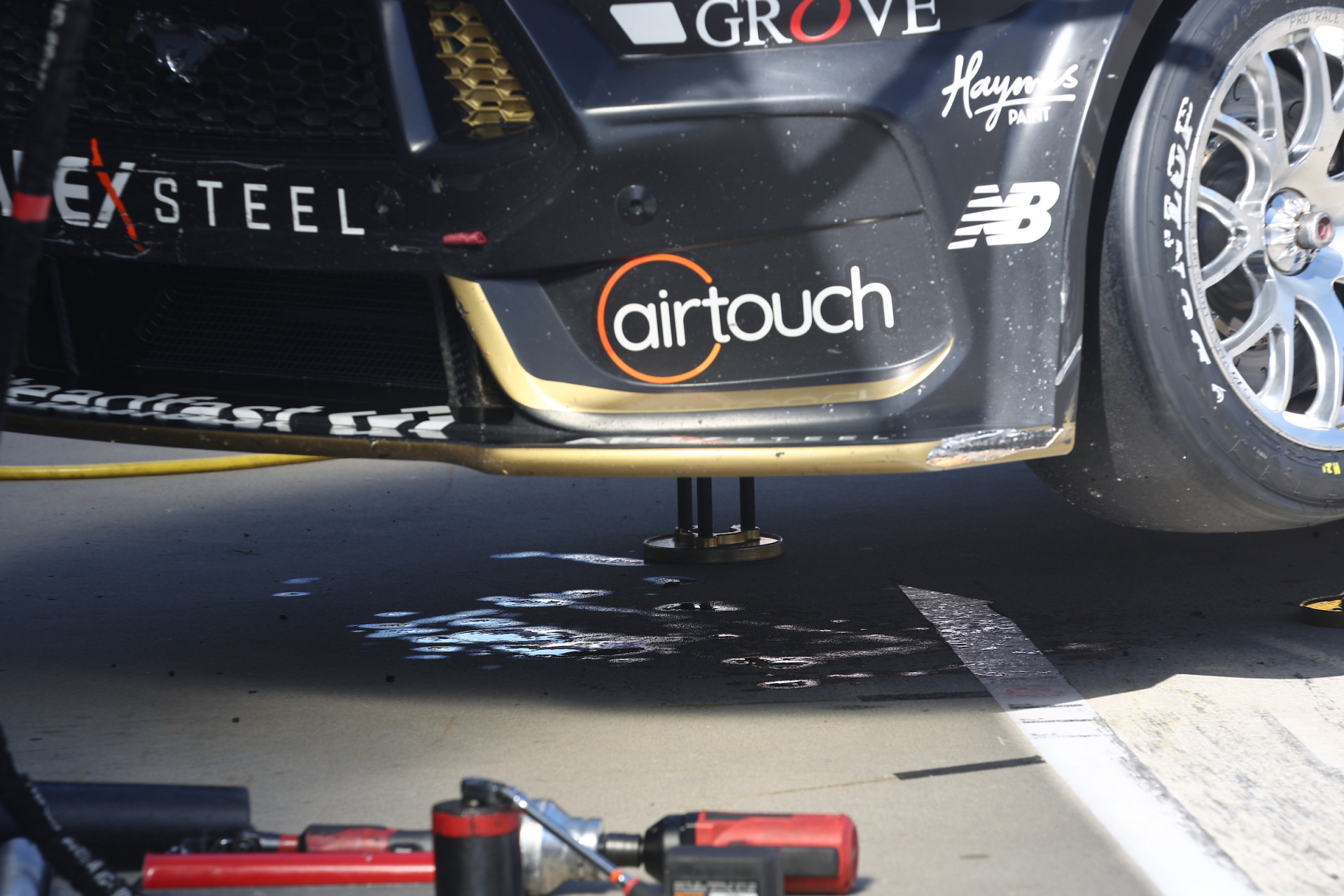 Supercars Perth: Brown's Disappointment & Allen's Mechanical Woes (2026)