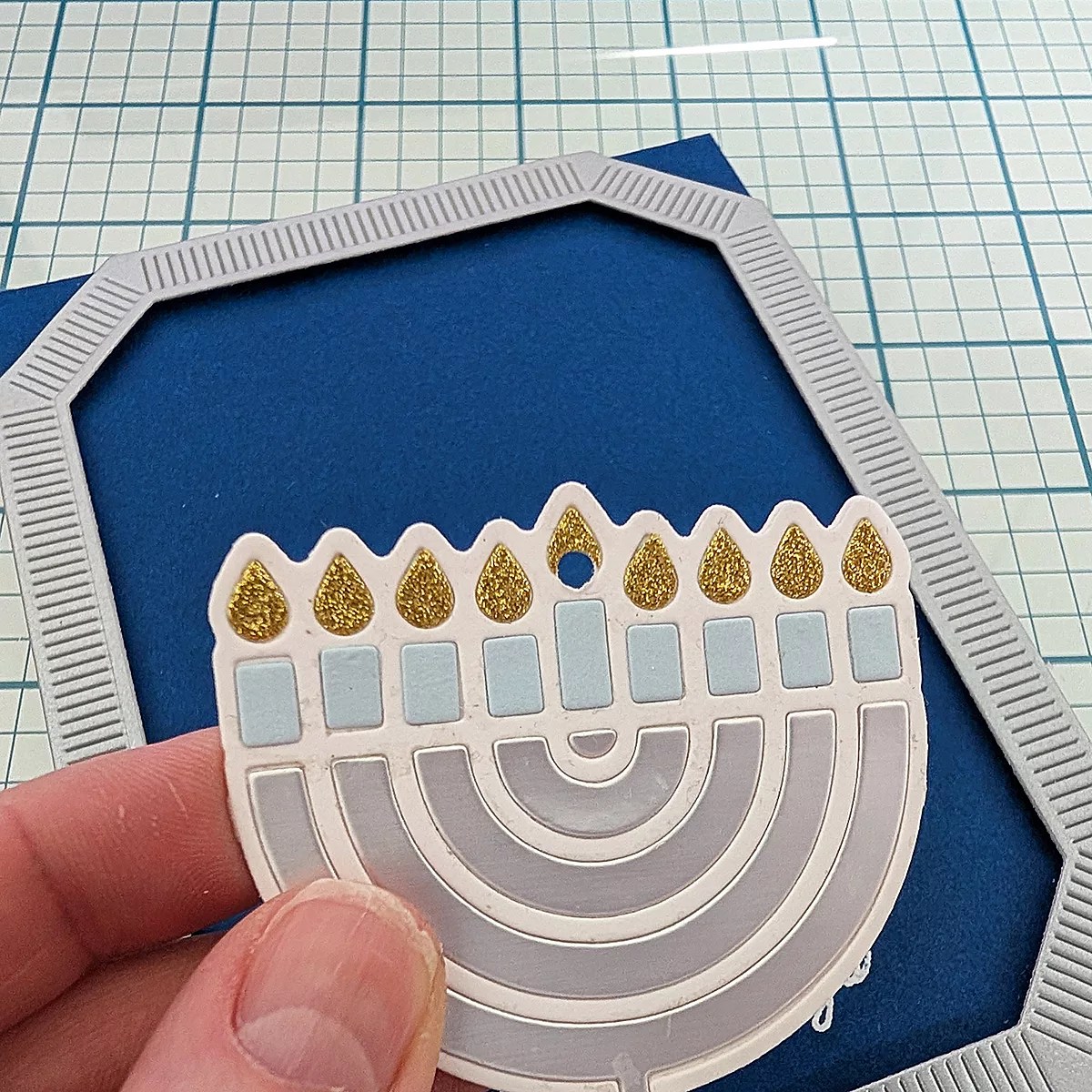 Easy Menorah Light Up Tutorial with Lea Lawson, SDS-233, S5-641, S5-743