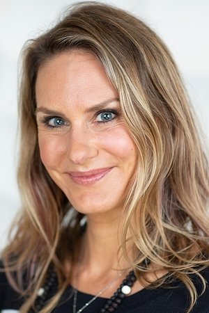 Laura  Pop Pink - Doctor in Psychology 