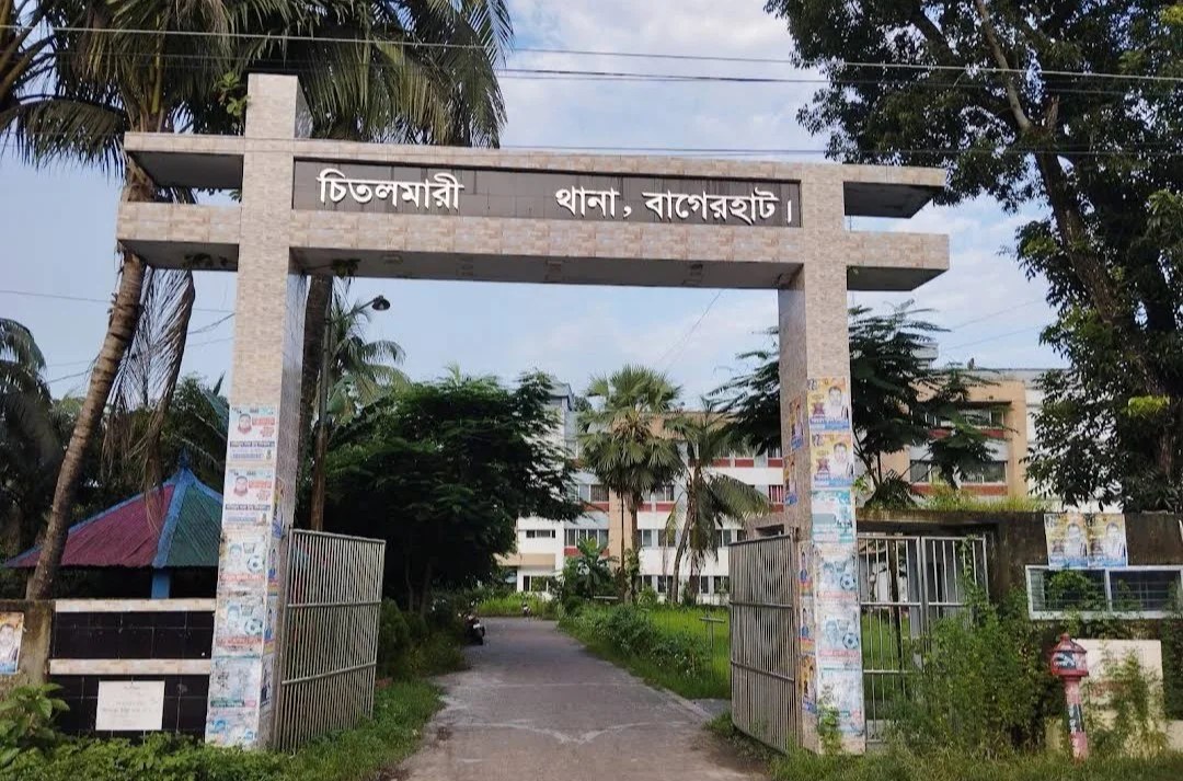 প্রাণ বাঁচাতে ছাদ থেকে খালে ঝাঁপ দিয়েও রক্ষা পেলেন না হামজা