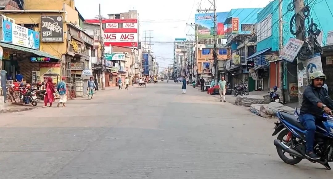 ব্যবসায়ী আনিছুর হত্যা মামলা : পীরবাড়ীর খাদেম এবার শ্রীঘরে