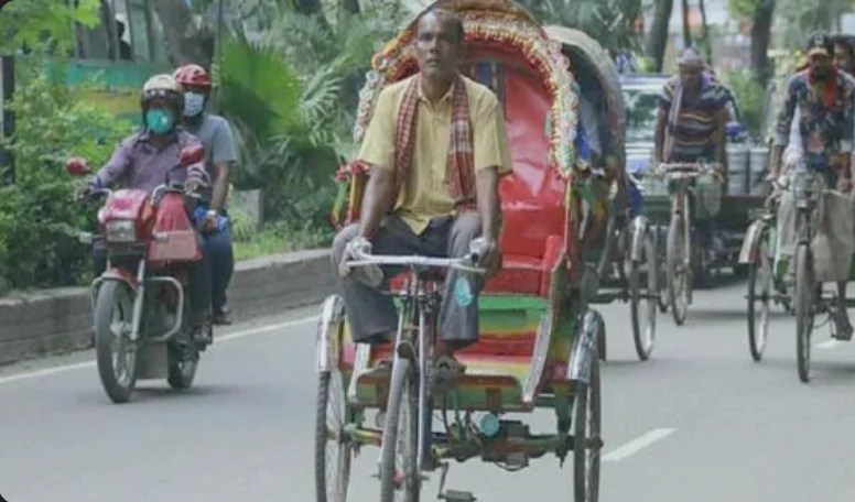 এবার করের আওতায় ব্যাটারিচালিত রিকশা