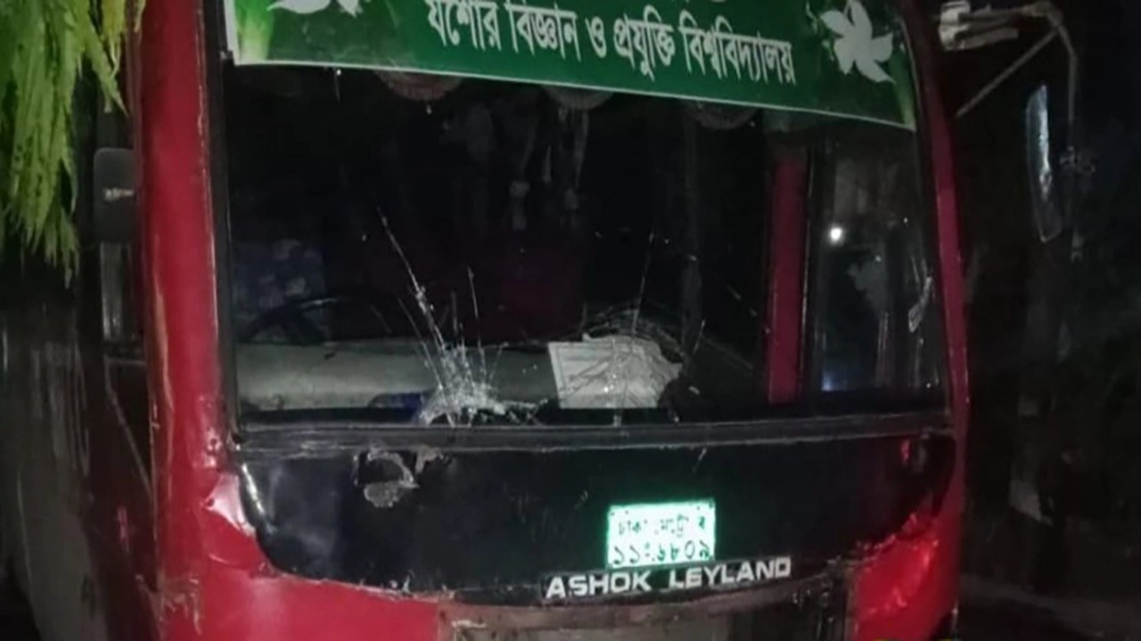 যবিপ্রবির বাসের  ধাক্কায় ১ জন নিহত