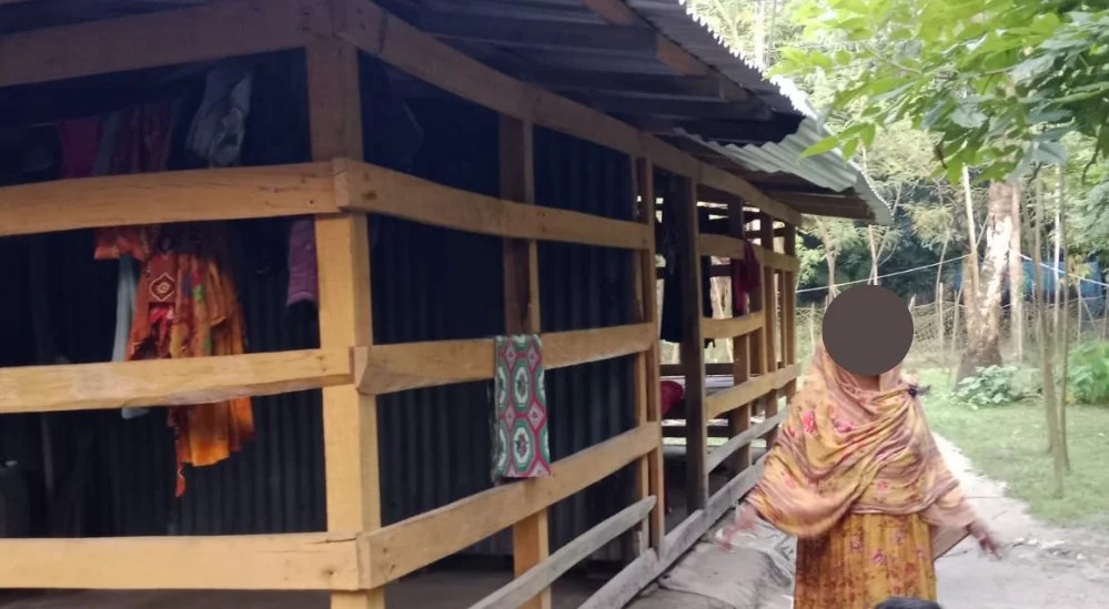 ১১ বছরের মাদ্রাসাছাত্রীকে ধর্ষণচেষ্টার মামলা করে বিপাকে দরিদ্র পরিবার