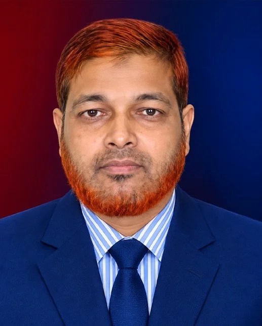 কুইন্স হাসপাতালে বাইরে থেকে রিপোর্ট করায় নারী রোগীর মুখে ফাইল ছুড়ে মারার অভিযোগ ডা. আকমত আলীর বিরুদ্ধে