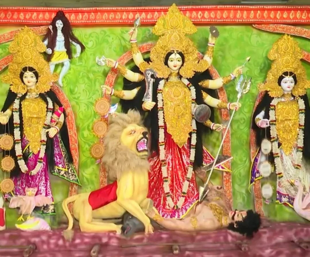 কোটচাঁদপুরে ৪৯ মণ্ডপে শারদীয় দুর্গোৎসবের প্রস্তুতি সম্পন্ন : ঢাকের বাদ্যে মুখর চারপাশ