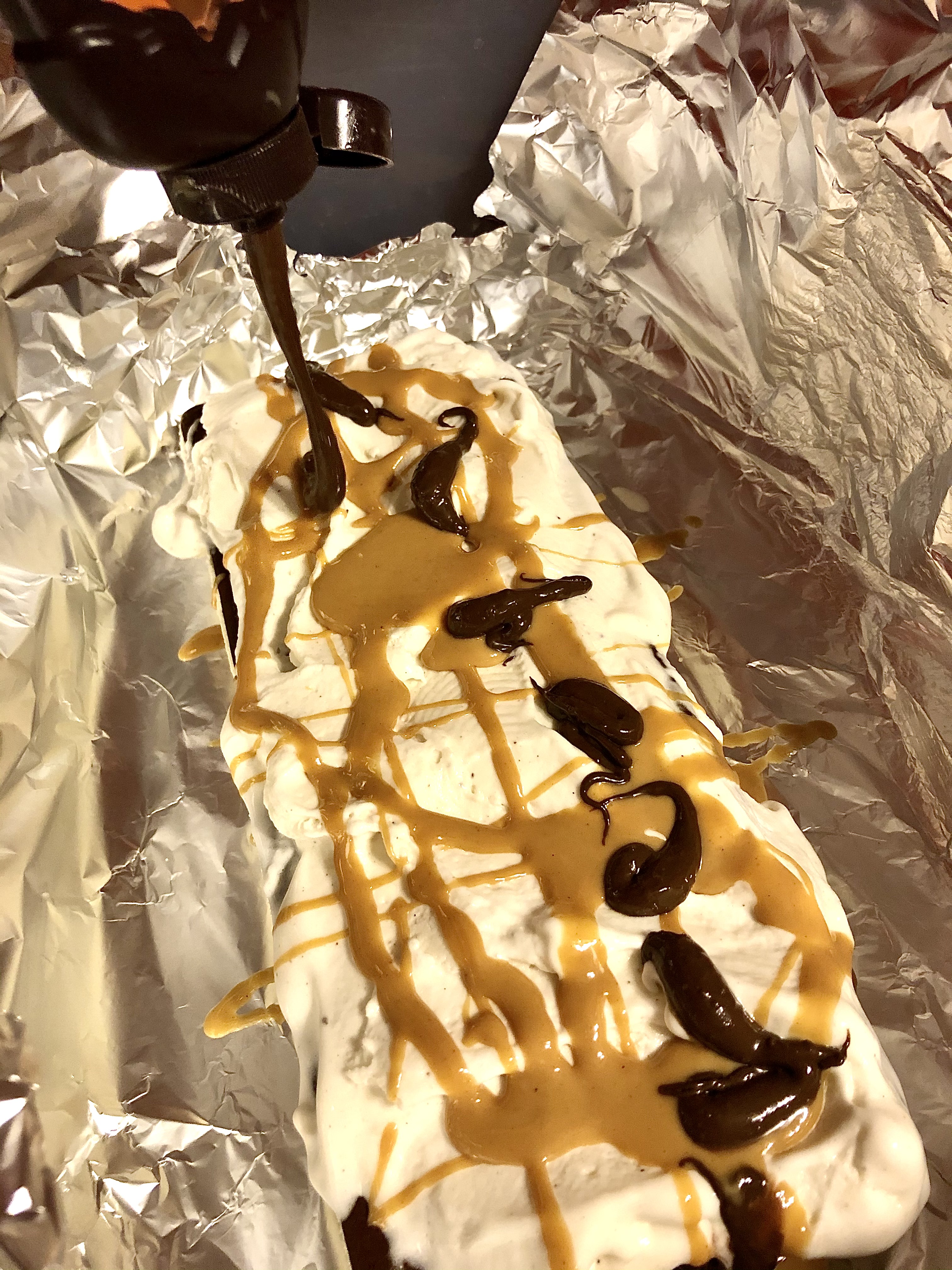 reese's ice cream sandwich cake