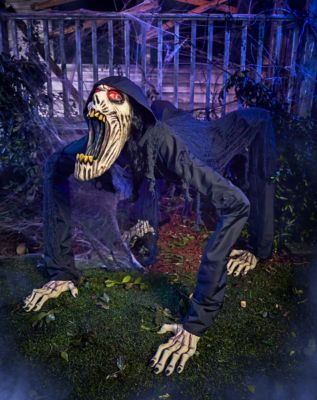 Top spirit halloween coupon 2021: Spirit Halloween S Nightcrawler Animatronic Is Back For 2021 Halloween Daily News