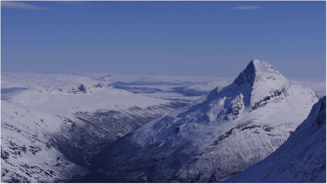Tamokdalen (finland way out there in the distance.