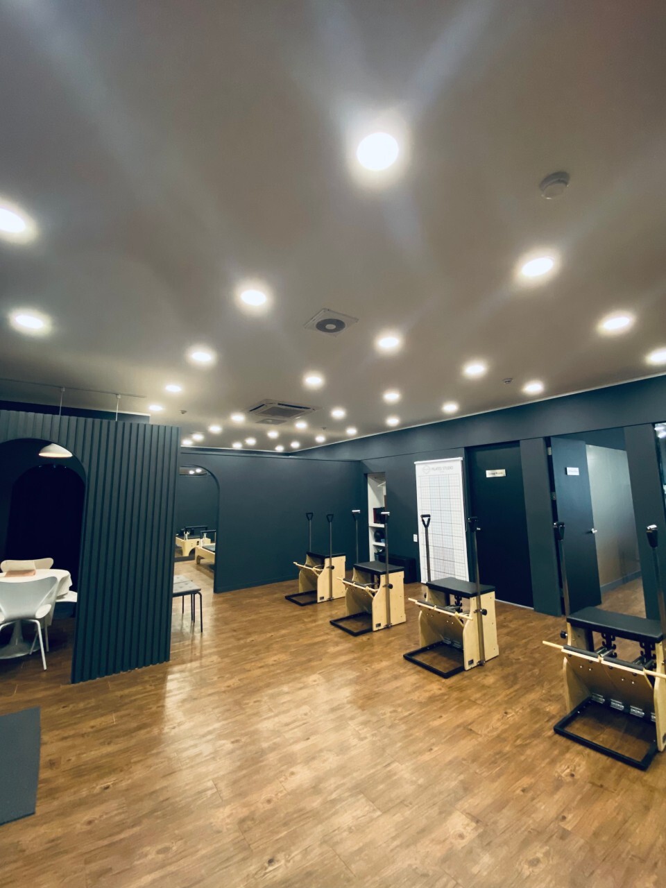 필라테스 내부 사진