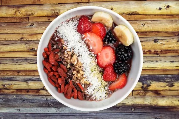 Recuperação Inteligente: A Ciência da Alimentação Esportiva 