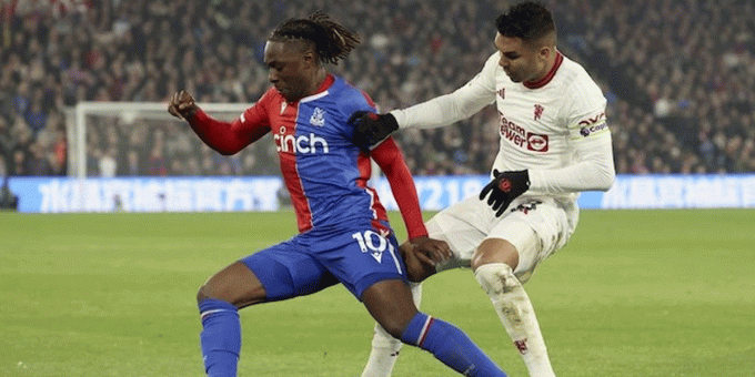 Eberechi Eze Sebagai Katalisator Persaingan Internal
