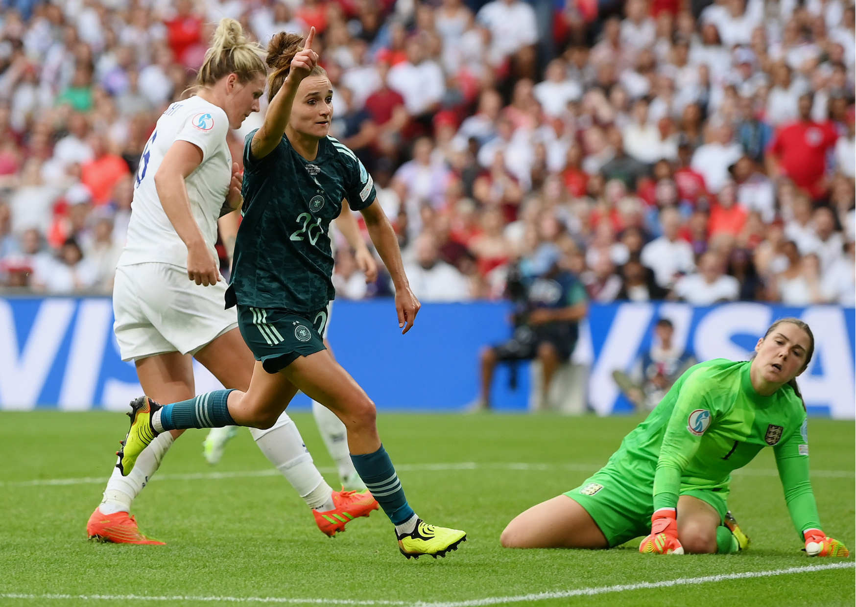 Lina Magull scores an equaliser goal for Germany.