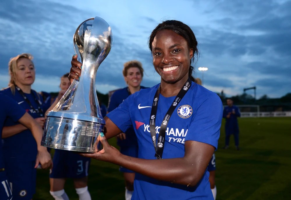 Eni Aluko with Chelsea's WSL title, 2018