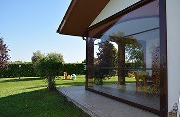 tenda a chiusura veticale
