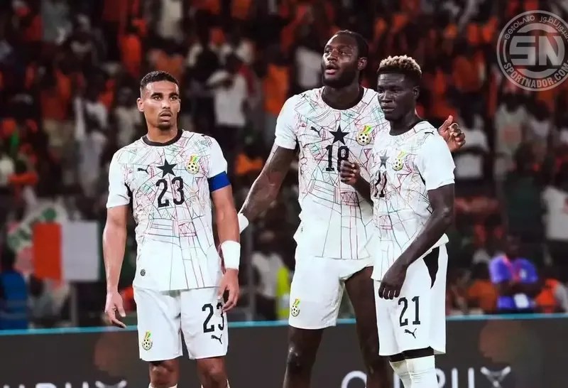 لاعبو غانا يرفضون السفر إلى المغرب لخوض الودية أمام «الأسود»