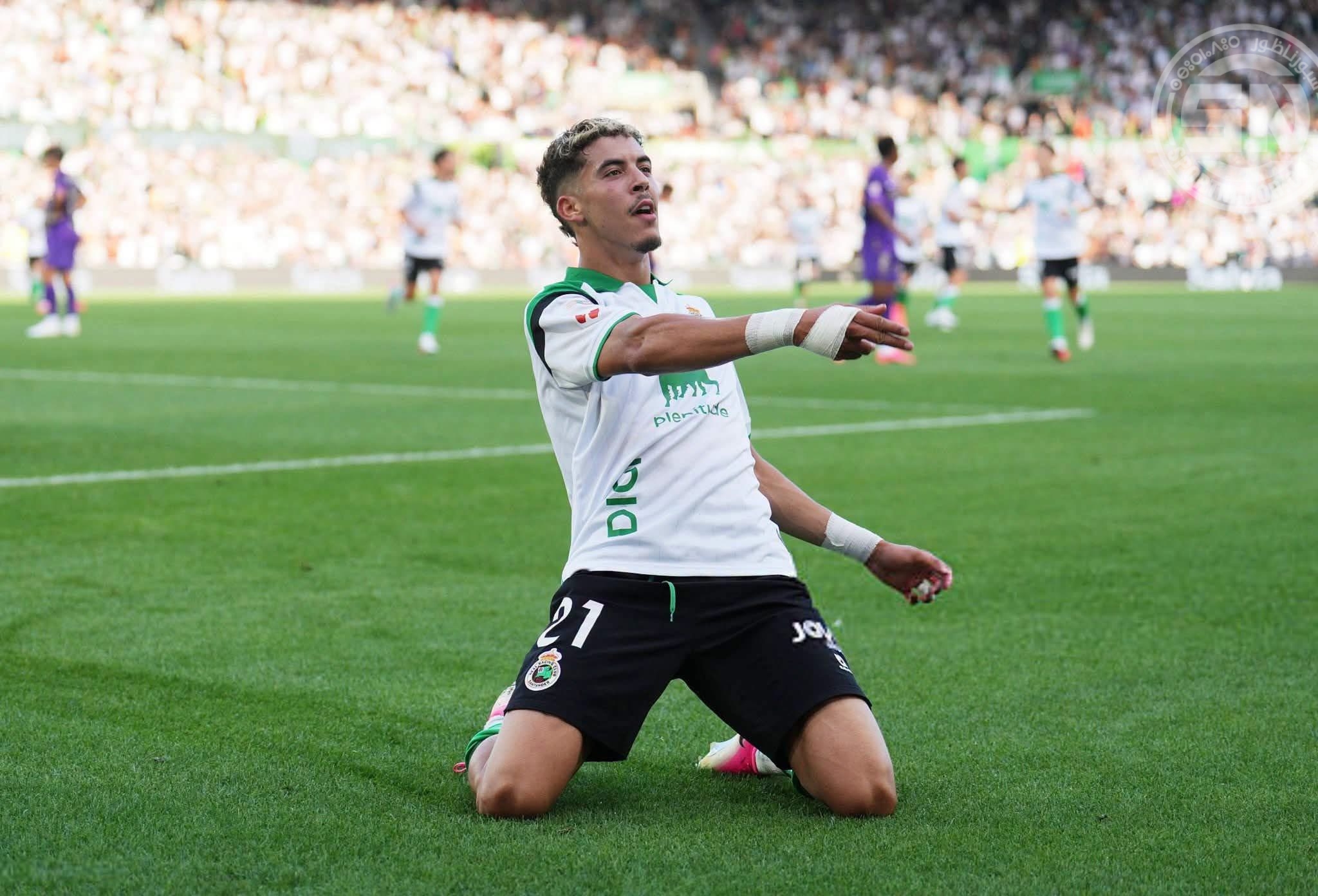 الزابيري يتألق بثنائية ويقود راسينغ سانتاندير للفوز على ألافيس (2-1)