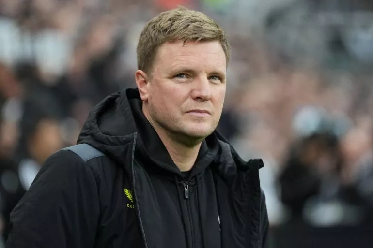 Howe hails Arsenal after Newcastle hammering