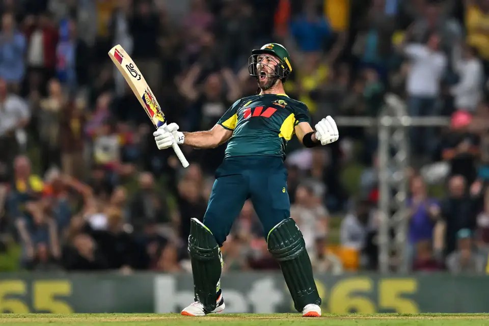 Maxwell's Destructive Half Century Claimed A High Thrilling Victory Over South Africa As Australia Cliched T20 Series by 2-1 .