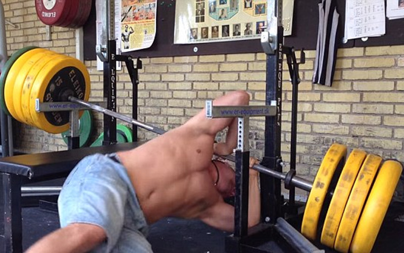 22+ Luxury Bench Pressing Alone - Workbench Power Rack -- Powertec (WB-PR16) - Hopefully you’ve managed to lift something, whether that’s a traditional barbell, or dumbbells or weights of any size.